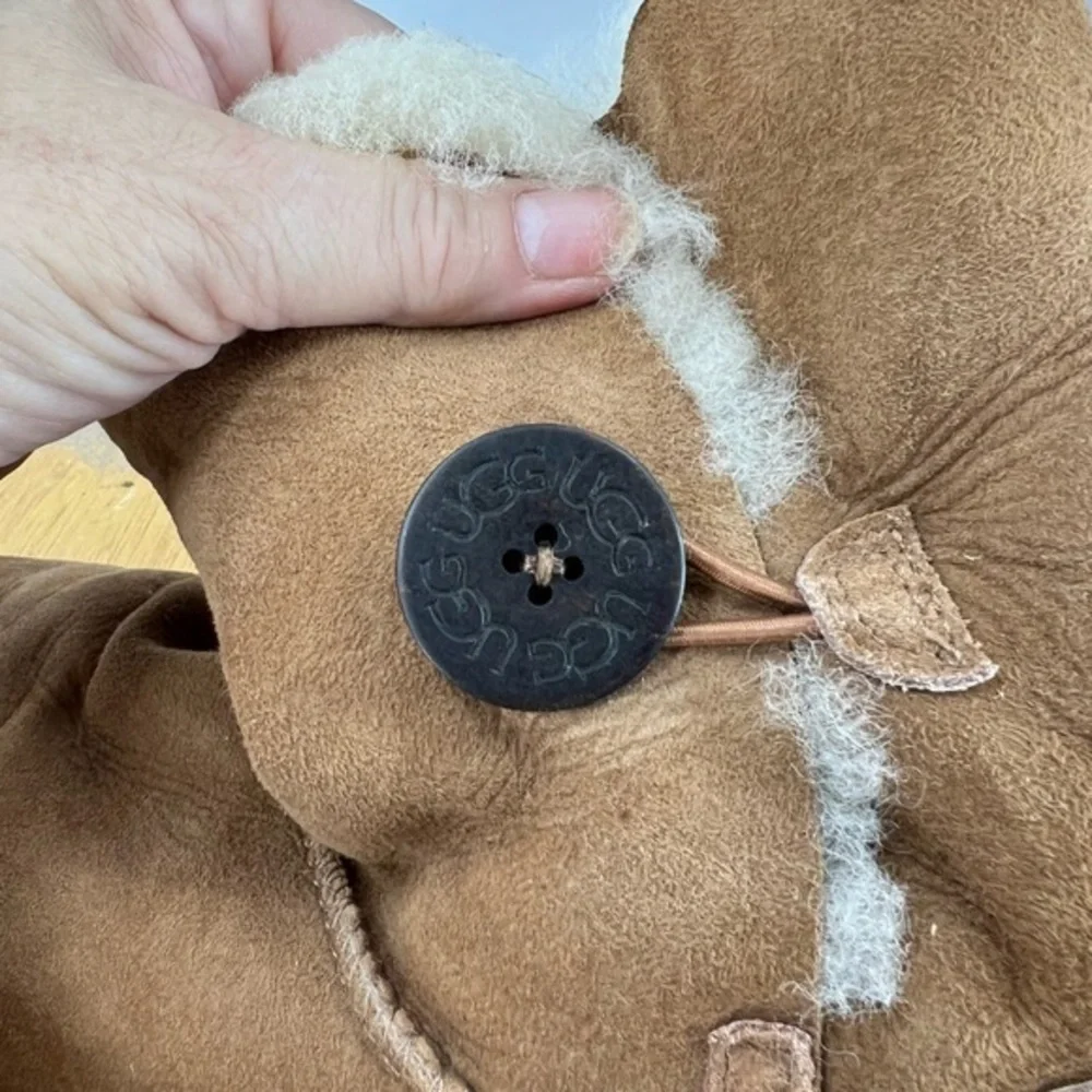 UGGs classic short rollover suede Sherpa lined boot-in chestnut 8